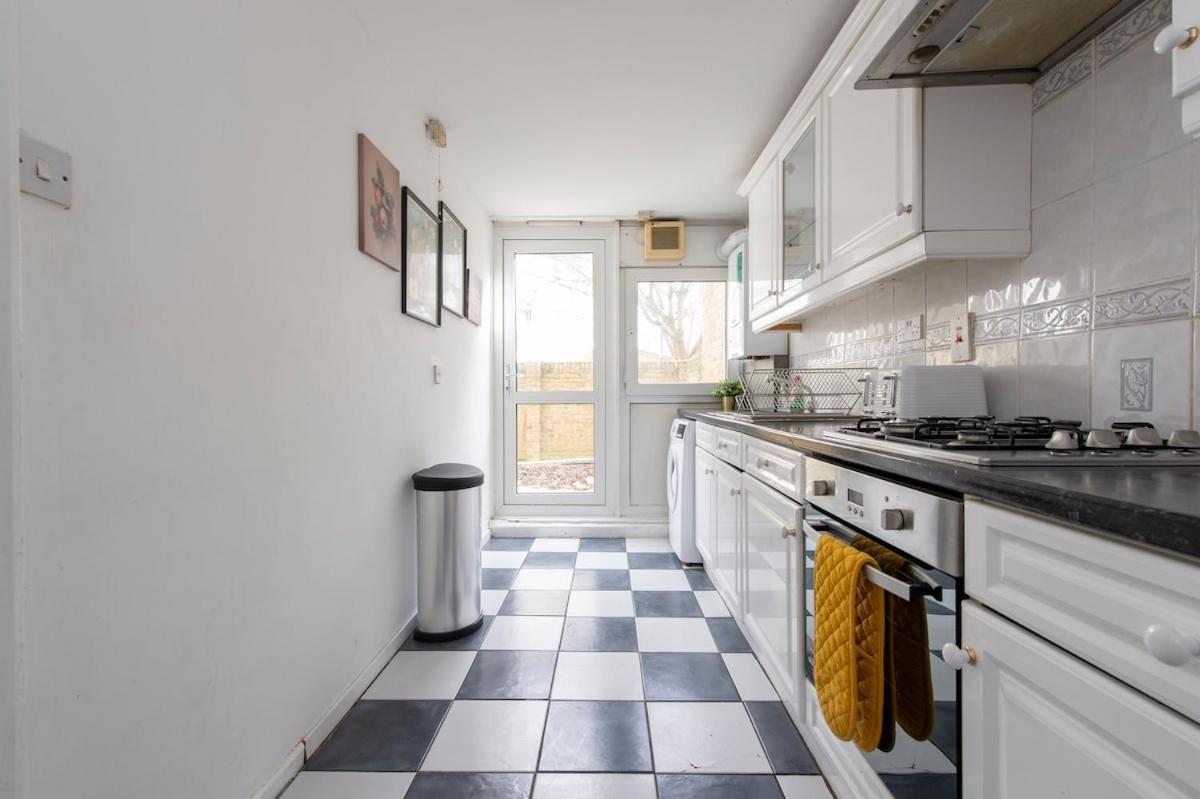 Lovely 2-Bed 20 Mins To Central 伦敦 外观 照片