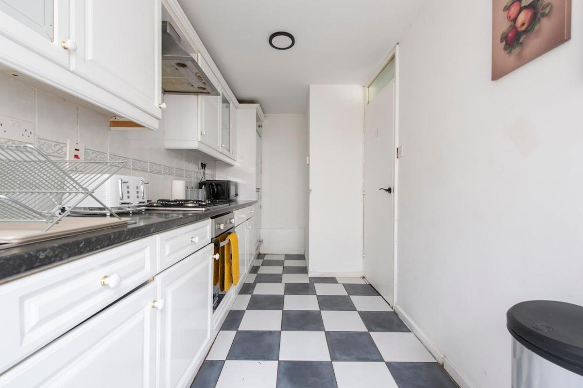 Lovely 2-Bed 20 Mins To Central 伦敦 外观 照片