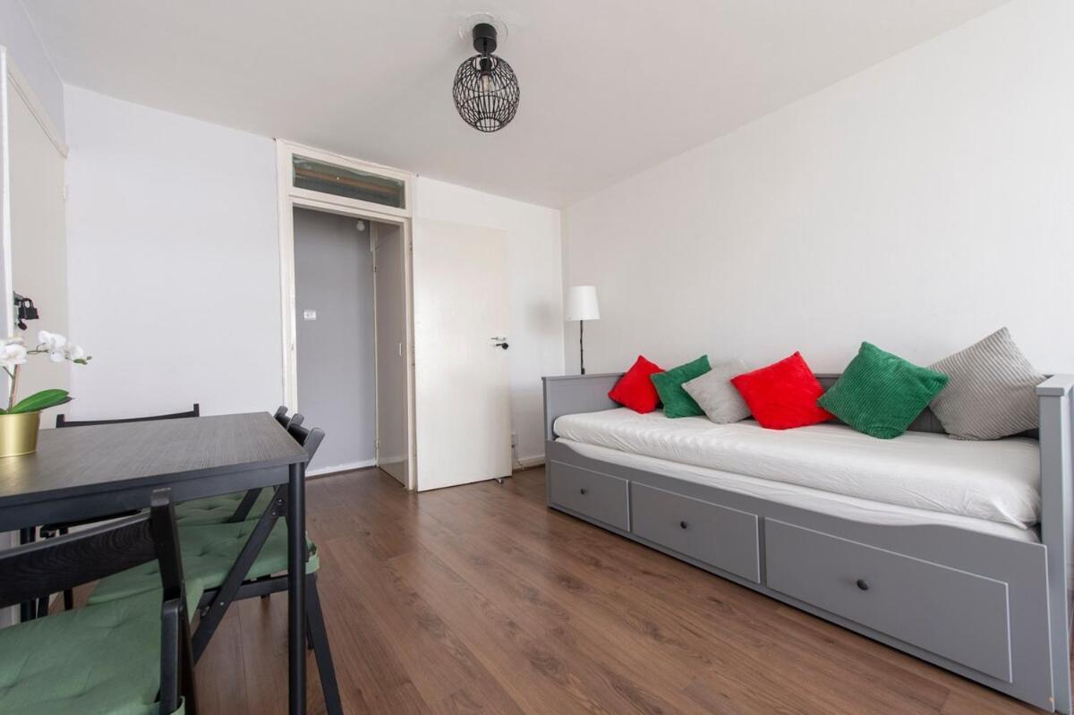 Lovely 2-Bed 20 Mins To Central 伦敦 外观 照片